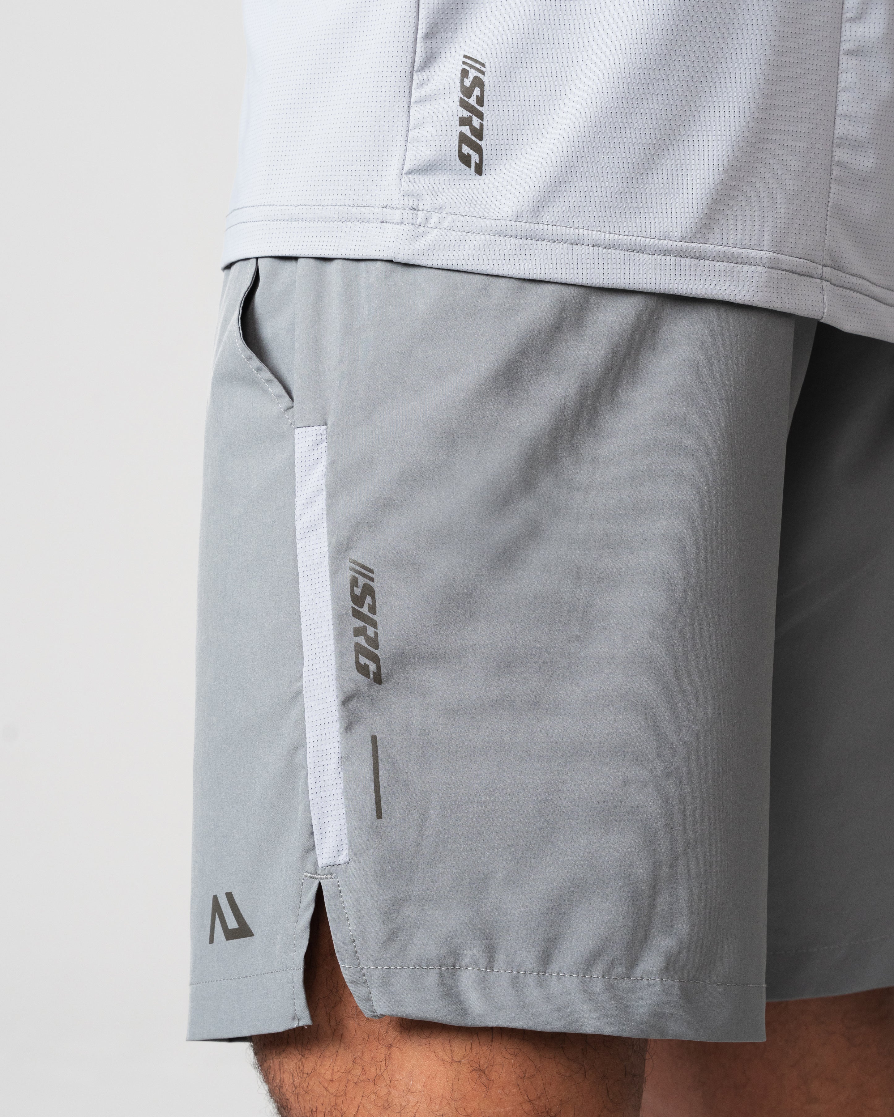 SRG T-Shirt in grey, close-up of hem and SRG taping